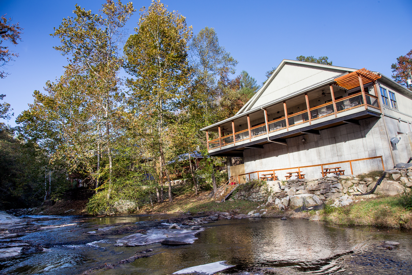 Winery And Restaurant On Majestic Nc River Roaring River Vineyards