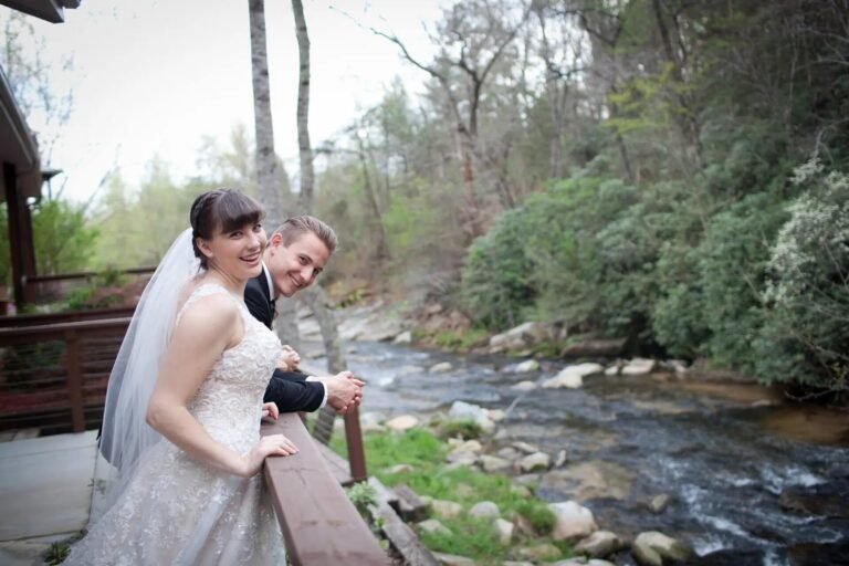 RRV Wedding Couple Bride-and-groom-over-river-wedding-roaring-river-vineyards